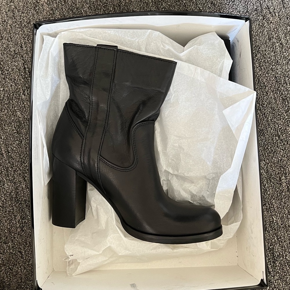 Fabrizio Chini Genuine Italian Leather Heeled Boots Size 38 From Italy